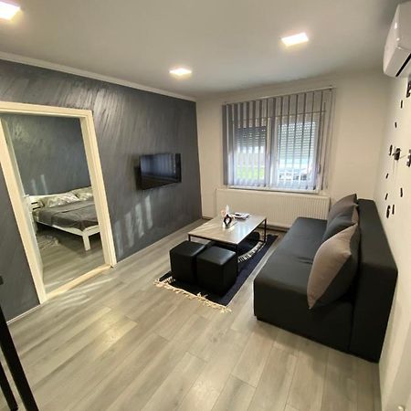 Apartmani Mira 팔릭 외부 사진