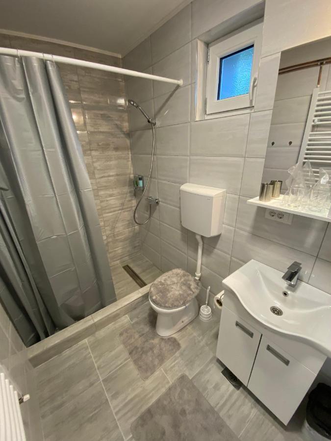 Apartmani Mira 팔릭 외부 사진